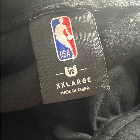 NBA LOS Angeles Lakers Men’s Sweatpants - Picture 10 of 11